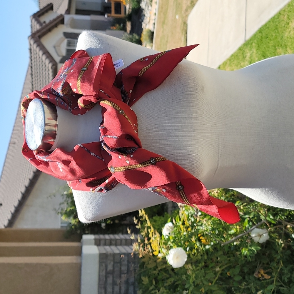 100% polyester Scarf